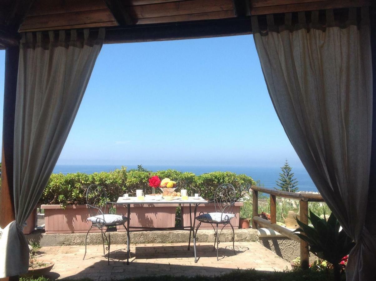 Forio di Ischia La Terrazzina Sul Tramonto Bed & Breakfast エクステリア 写真